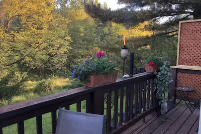 Image de Sunny Peaceful Suburban Washington Dc Escape