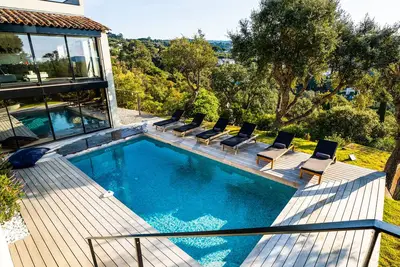 Image de Villa Croix Valmer / Gigaro, air-conditioned, beach on foot with heated swimming pool