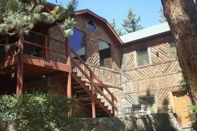 Image de 1pm Checkin! Mtn Home 3200 Sf, 2 Acres, Bar, Foosball, Spa Bath, Firepit, Views!