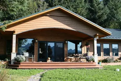 Image de Alaska Sea Bright Lodge Jewel of China Poot Bay Secluded Private Beach