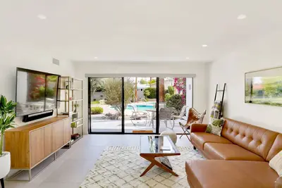 Image de Paseo Palms - Newly Remastered Desert Villa