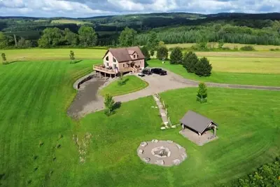 Image de Skyview Acres - Stunning 360° views, a short drive to Cooperstown