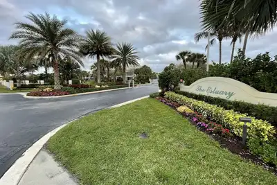 Image de Beautiful 2br with loft condo walking distance to beach, golf and restaurants