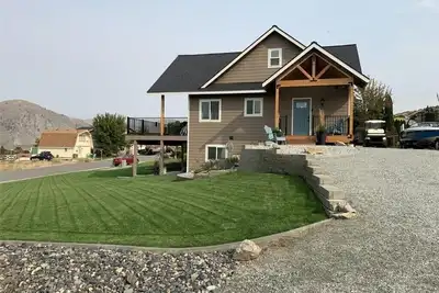 Image de Quiet Lake Stevens Two Story with Big Yard