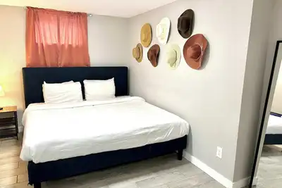 Unique Cozy Lower Unit with Two Bedrooms & Privacy