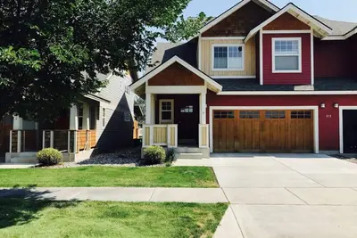 Image de Prof. Decorated 3br Townhouse
