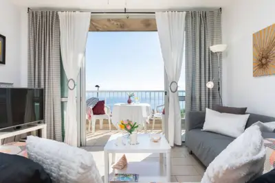 Appartement de vacances Arenas del Porís avec vue sur la mer, piscine