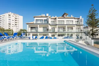 Image de Correeira Luxury Residence T2 L- Albufeira, Piscines, Wifi, Bbq, Plage