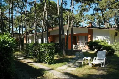 Image de Maison de vacances Lignano Sabbiadoro pour 1 - 5 personnes avec 2 chambres à coucher - Maison jumelé