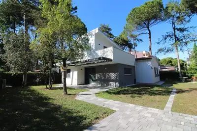 Image de Maison de vacances Lignano Pineta pour 1 - 5 personnes avec 2 chambres à coucher - Maison jumelée