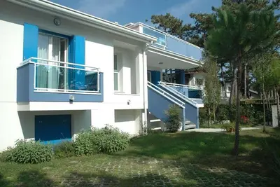 Image de Maison de vacances Lignano Sabbiadoro pour 1 - 8 personnes avec 4 chambres à coucher - Maison jumelé