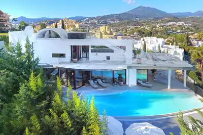 Image de White House Nueva Andalucia - Marbella