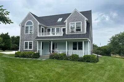 Image de Spacious Surfside home just a short walk to Nobadeer Beach!