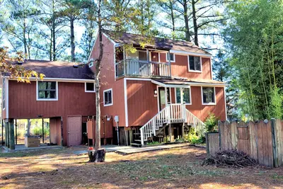 Image de Villa Annick - 3br Wf home w/dock. Oyster Bay location w/ boat launch.