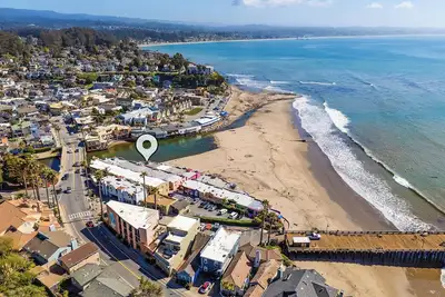 Image de Capitola Venetian #1 – Historic Beachfront Getaway