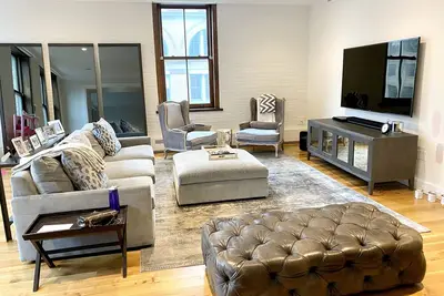 Image de Cozy Brand New Tribeca Apartment