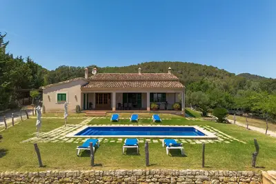 Image de Villa Es Bosquet, holiday home with a pool and stunning panoramic views