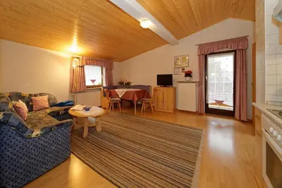 Image de Cozy vacation apartment for up to 4 people with two bedrooms