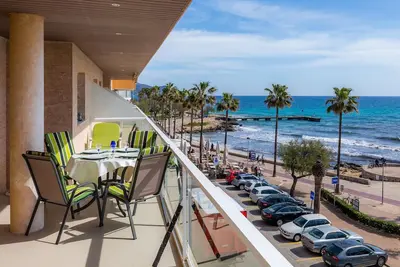 Appartement en front de mer \"Frente al mar\" avec vue sur la mer, Wi-Fi, A/C et terrasse ; Parking disponible