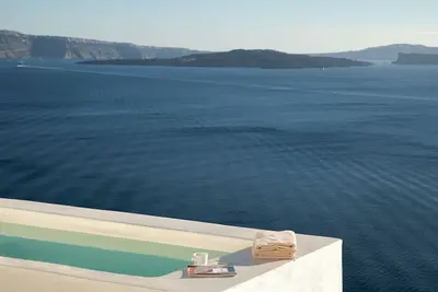 Image de Big Blue Villa with Hot tub and Sea View by Caldera Houses
