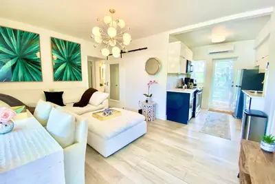 Image de Summerland Villa at the Carrington- New 2 Bedroom 1 Bath