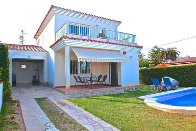 Image de Maison de vacances Vinaròs pour 1 - 6 personnes avec 3 chambres à coucher - Maison de vacances