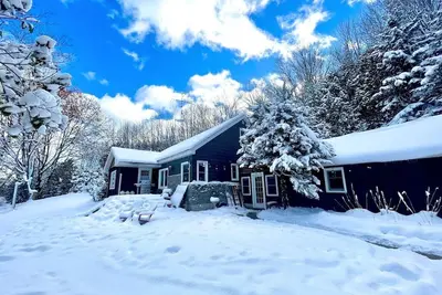 Image de Blue Mountain Cottage on 3 Acres w/Private Pool