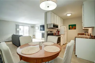 Image de Beautifully remodeled 2 bed 104 Berkley Verona #6