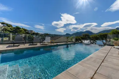 Image de Villa d'exception avec piscine vue mer