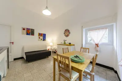Altido Perfectly located Apt next to beach, in Monterosso
