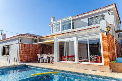 Image de Maison de vacances Vinaròs pour 1 - 6 personnes avec 3 chambres à coucher - Maison de vacances