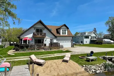 Image de Lake House on Chain O’ Lakes. Antioch Il