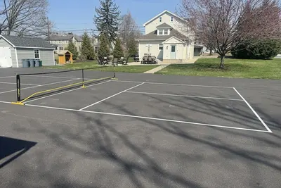 Image de Newly Renovated House and private Pickleball in the Heart of Lancaster