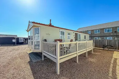 Image de 6 berth caravan for hire at Lees Caravan Park in Hunstanton ref 13006l