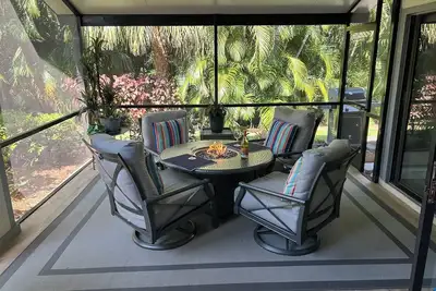 Image de Exclusive Bonita Bay! Recently updated! 3 bdr, 2. 5 bath, villa