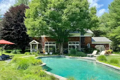 Image de Organic Oasis with Pool and Tennis!