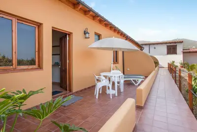 Image de Appartement de vacances \"Casa Quemahierro 2\" avec vue sur le Teide, piscine et jardin