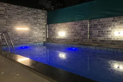 Image de 4bhk with Big private swimming pool & 360 deg Hill view