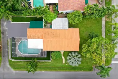 Image de Elegant & Cozy Heated Pool/5 min to Beach/GameRoom