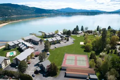 Image de Updated Condo on Lake Pend Oreille w/Boat Slip in Downtown Sandpoint