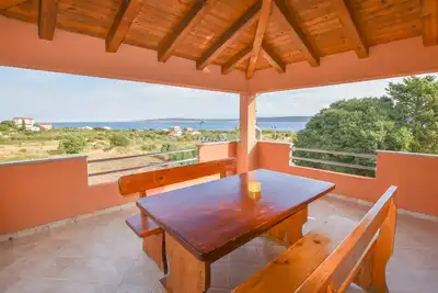 Image de Appartements Mihaela (61501-A2) - Dobropoljana