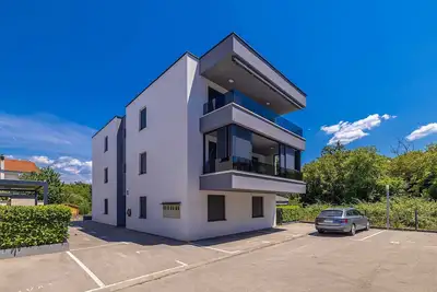 Appartement moderne et de luxe à Njivice, Island Krk, Croatie pour 5 personnes