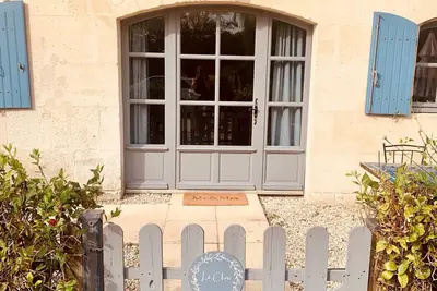 Image de Ancien moulin au milieu des vignes avec piscine - Le Chai