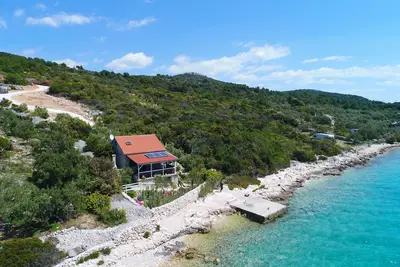 Image de Maison Starfish (14504-K1) - Tkon - île de Pasman