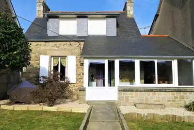 Image de Maison bretonne avec jardin clos, centre Perros-Guirec, proche plage et commerces