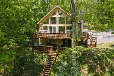 Image de Dockside Dog Friendly Retreat w/ Views & Arcade Fun