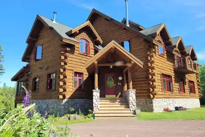 Image de Tettegouche Lodge 8br-6. 5Bath & 32 acres of outdoors relaxation On Baptism River