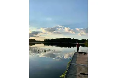 Image de Mid Century Modern Smart Home Minute to Highway