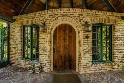 Image de Rapunzel's Story Book Home Away-from-Home