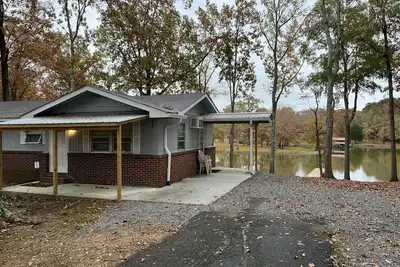 Image de On Weiss Lake with pier and close to boat ramp